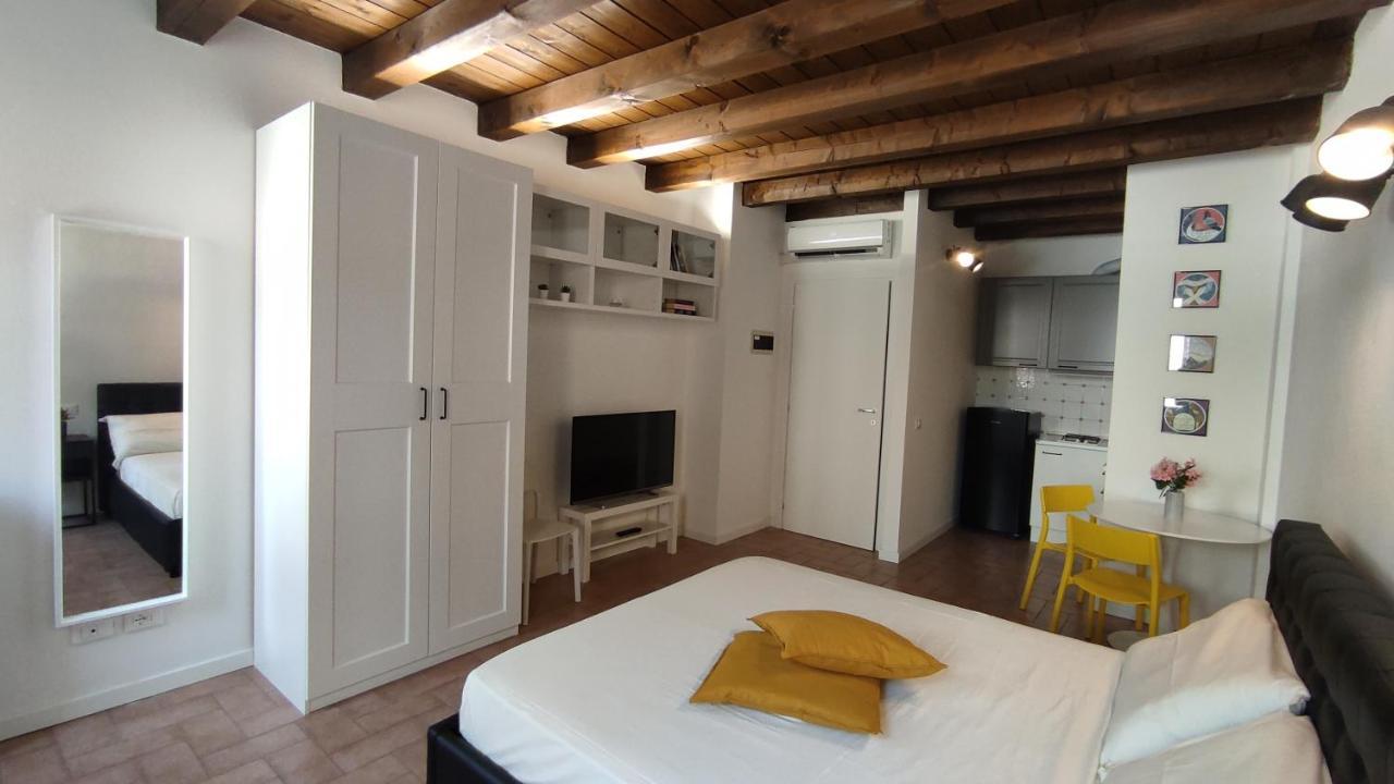 El Postesin Apartment เวโรนา ภายนอก รูปภาพ