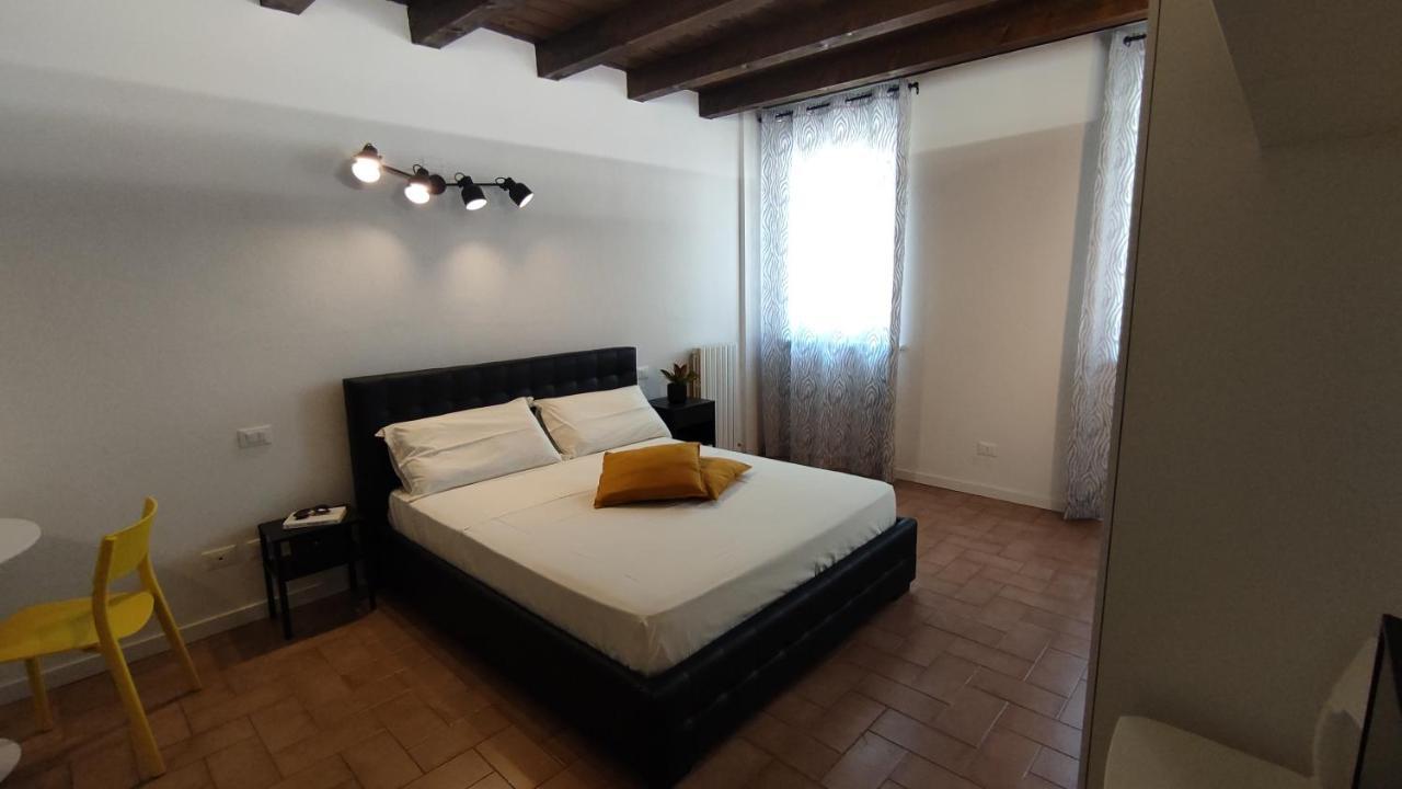 El Postesin Apartment เวโรนา ภายนอก รูปภาพ