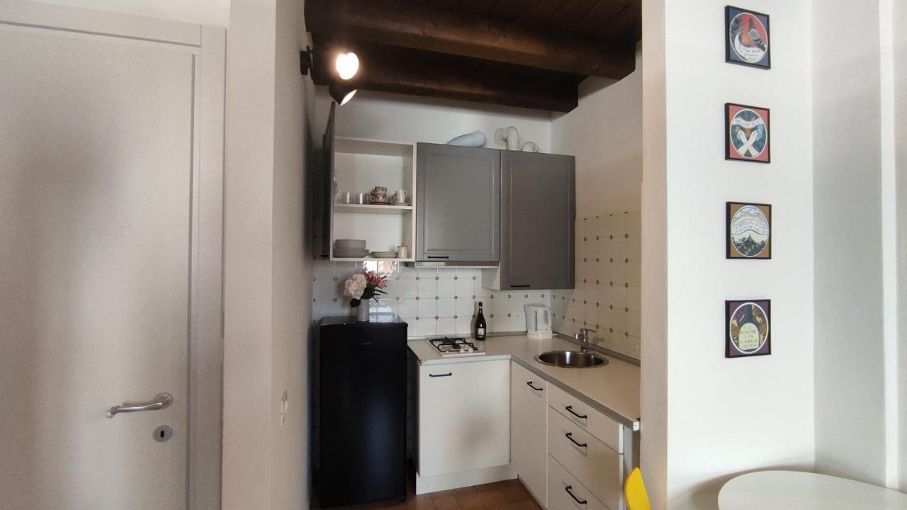 El Postesin Apartment เวโรนา ภายนอก รูปภาพ